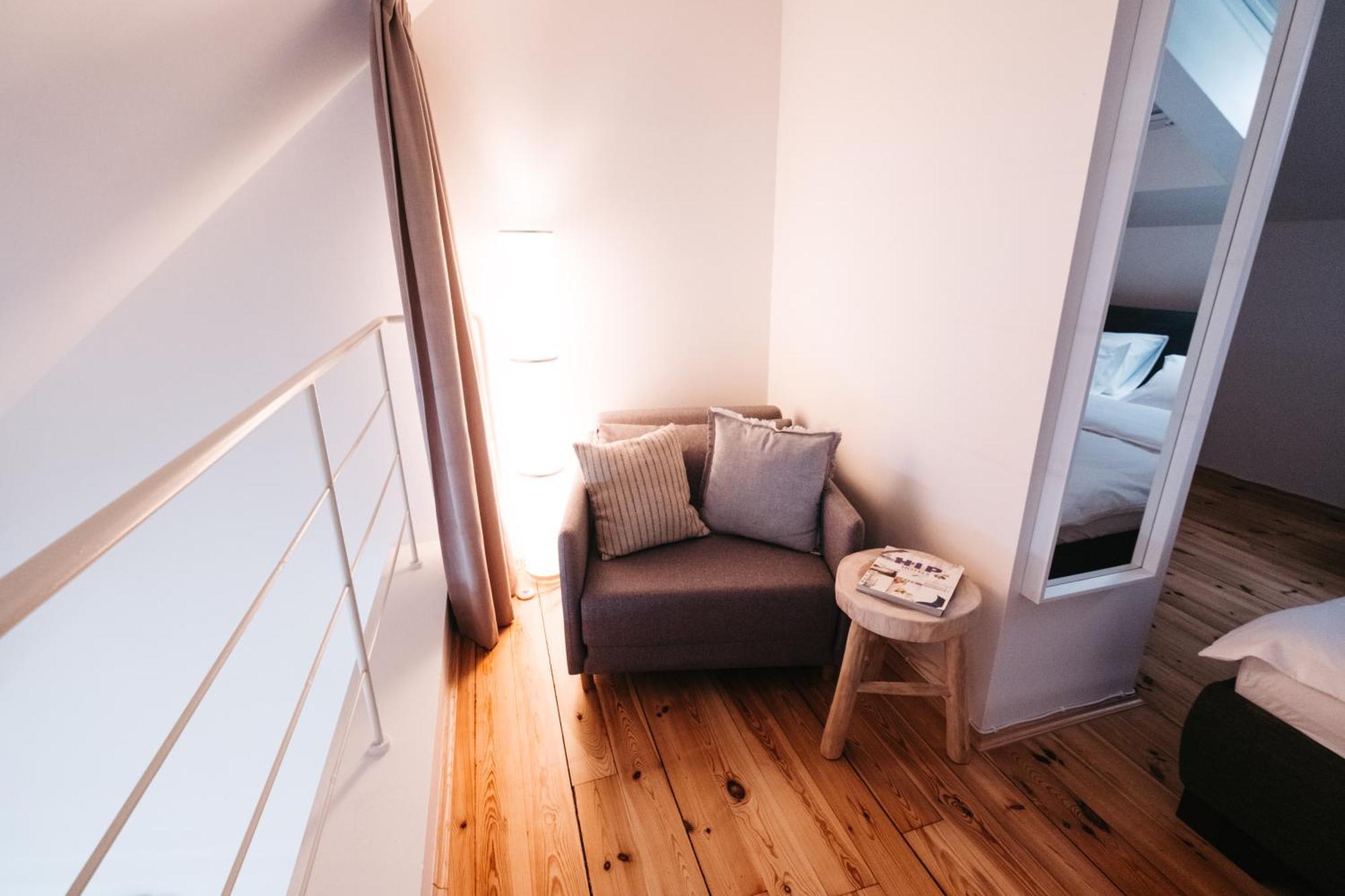 Modern Sunlit Loft With A/c In Prime Location * Prague