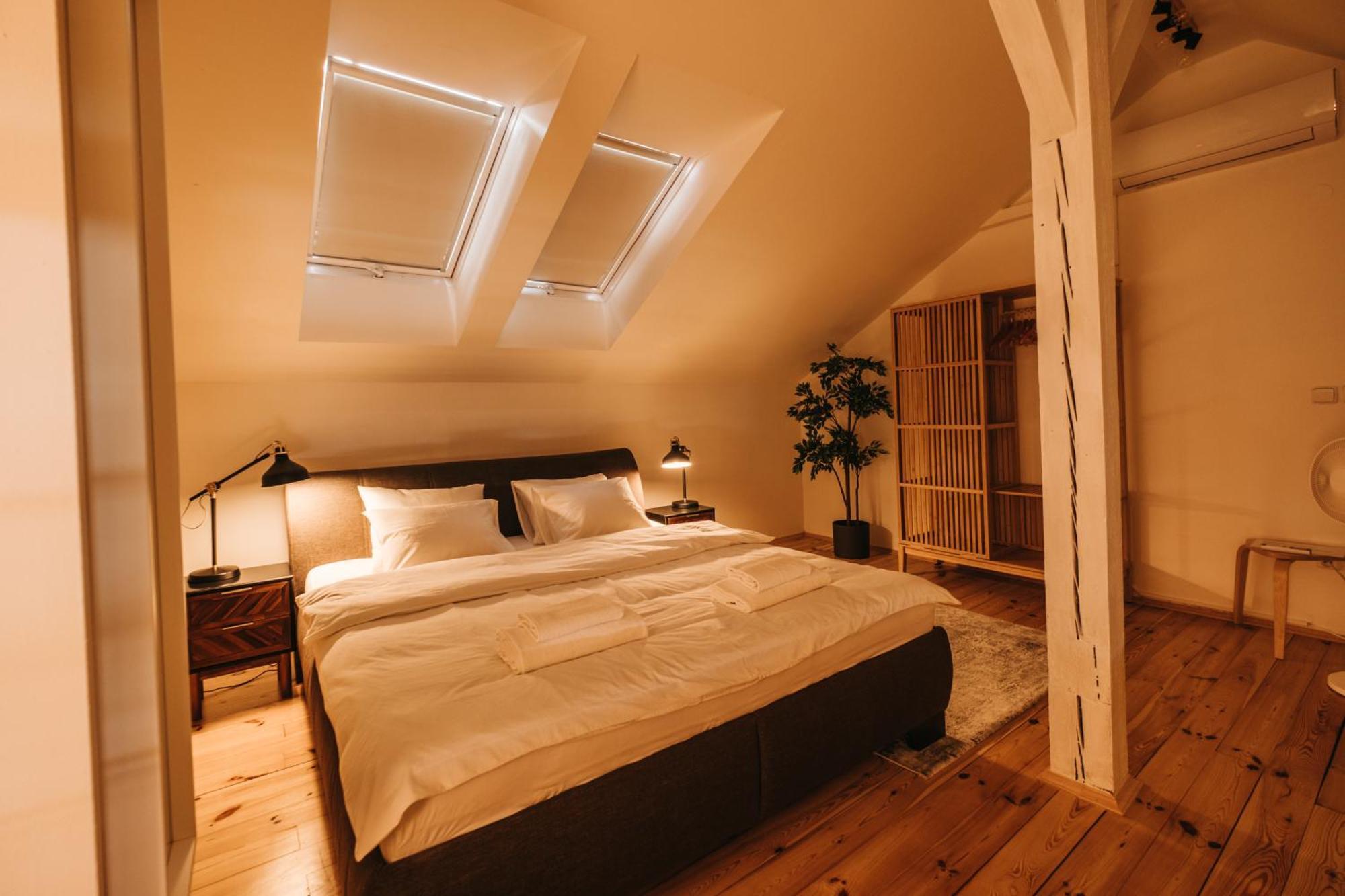 Appartement Modern Sunlit Loft With A/c In Prime Location *